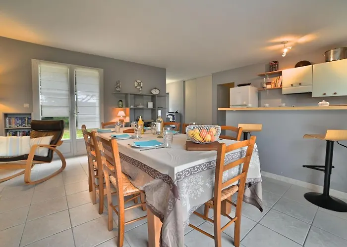 Les Deux Muriers By Interhome Semesterbostad