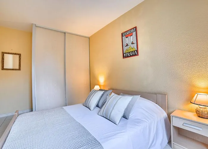 Les Deux Muriers By Interhome *