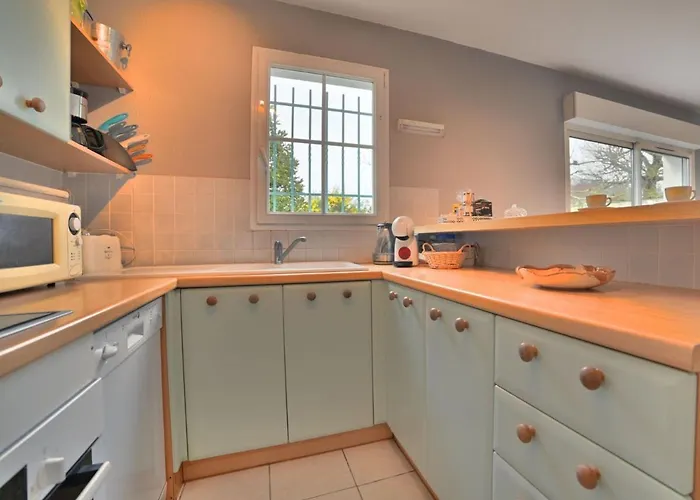 Les Deux Muriers By Interhome *